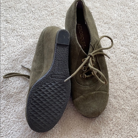 Aerosoles Shoes - Picture 2 of 4